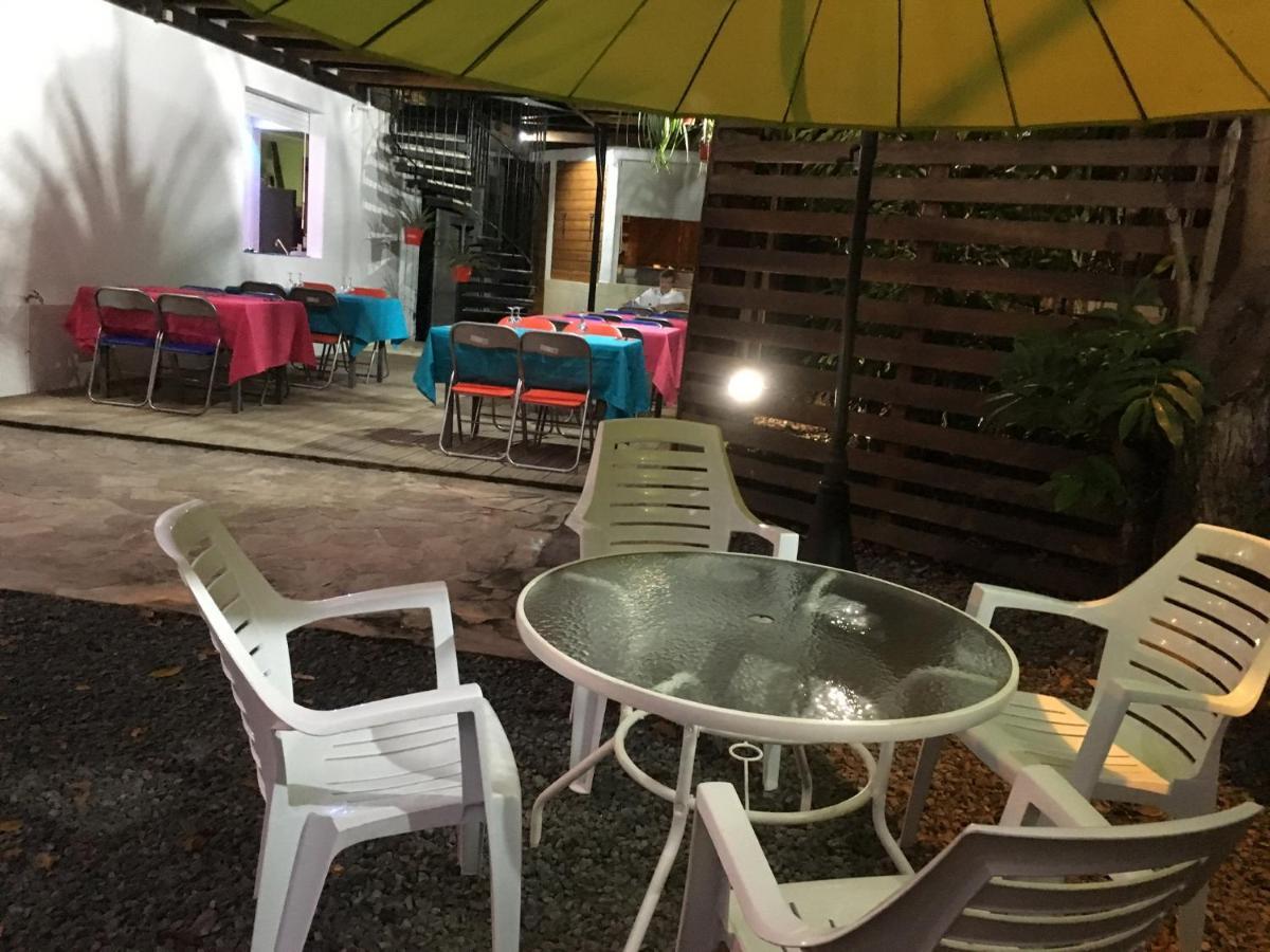 Jacktavern - Auberge De Jeunesse Pointe-Noire Kültér fotó