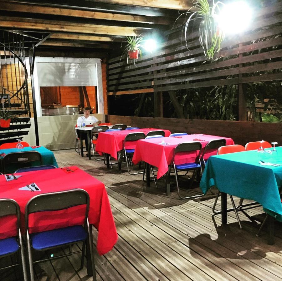 Jacktavern - Auberge De Jeunesse Pointe-Noire Kültér fotó